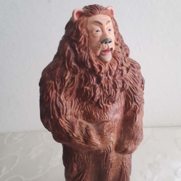 Vintage Collectible  Toy 1995 Wizard Of Oz Figurine Cowardly Lion - Picture 7 of 7